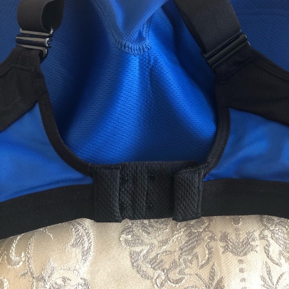 **SOLD*🛍🛍🛍🛍NWT AVIA Flexiwire High Support Bra - Picture 9 of 16